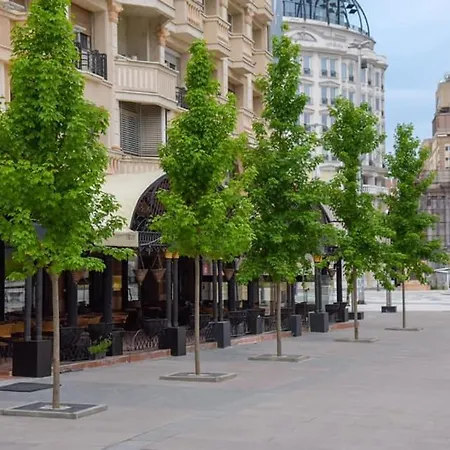 Square View Апартаменты Скопье
