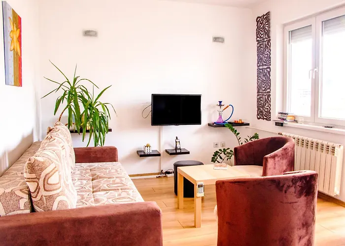 Square View * Скоп'є